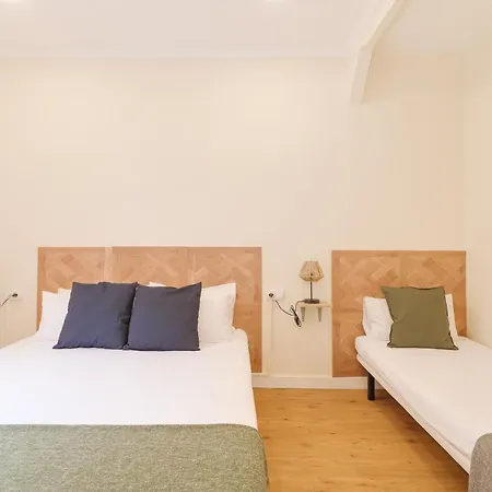 Cool&colorful Centric Apartment Barcelona